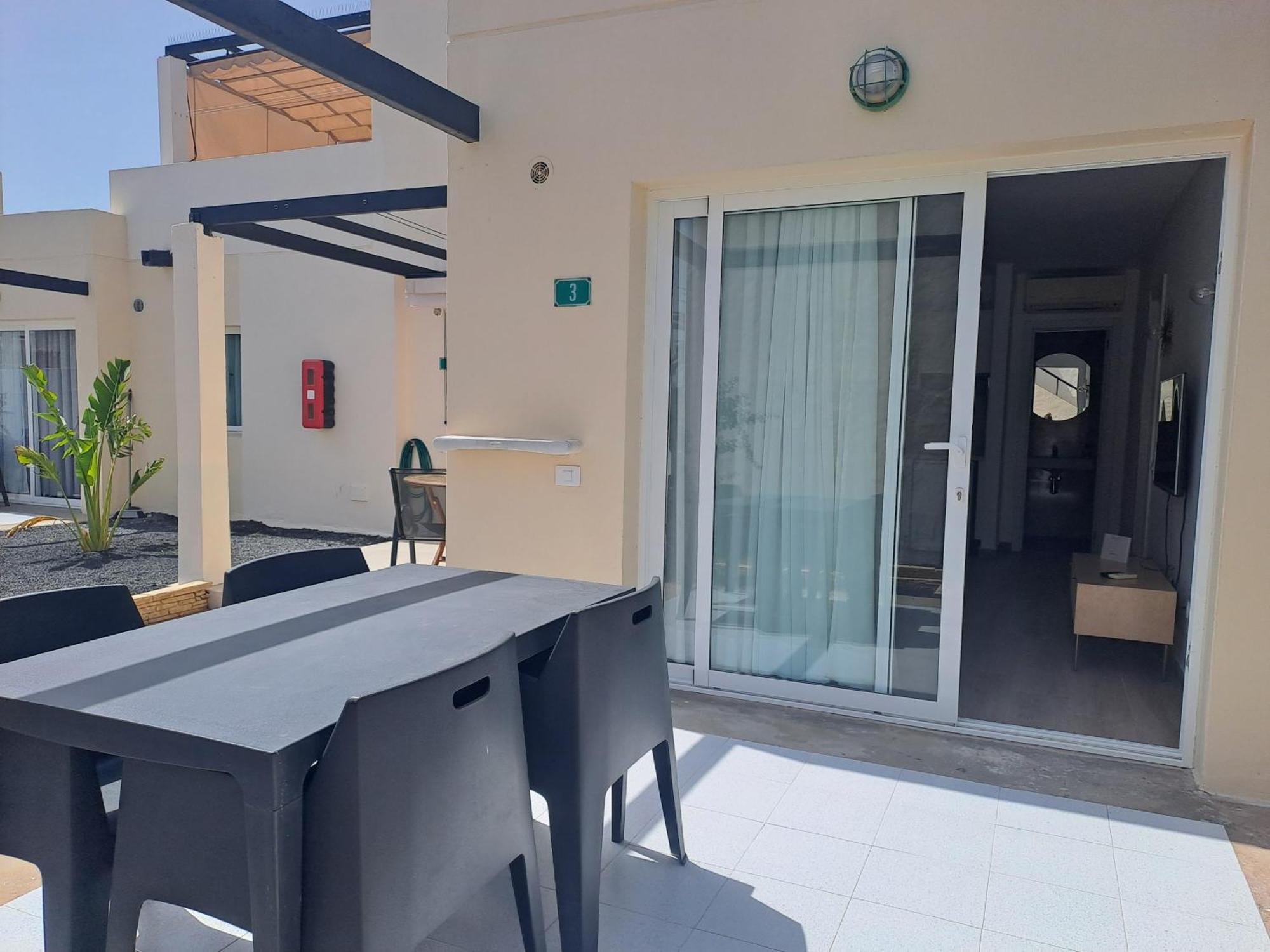 Homeforguest Apartamento 15 Con Terraza Y Piscina En Corralejo Extérieur photo